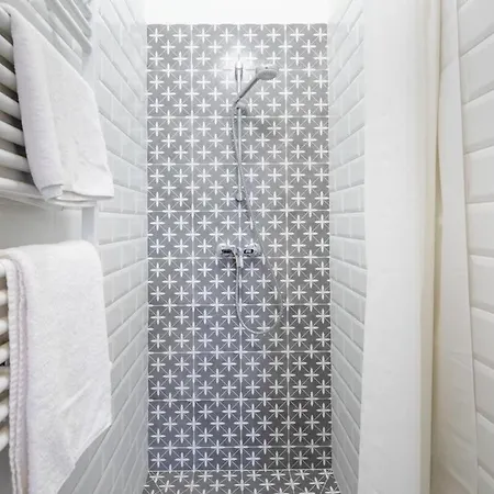 Excellent Location Magnificent Flat ブダペスト