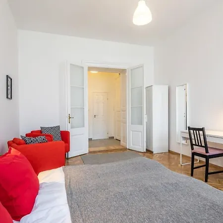 Excellent Location Magnificent Flat * ブダペスト