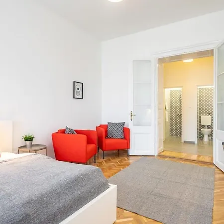 Excellent Location Magnificent Flat アパート ブダペスト