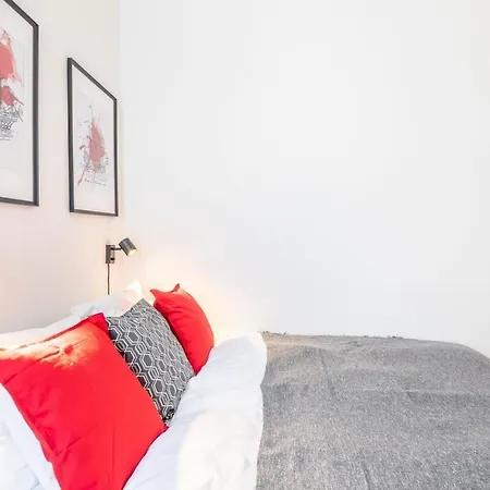 Excellent Location Magnificent Flat Apartament