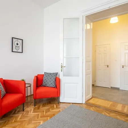 Excellent Location Magnificent Flat