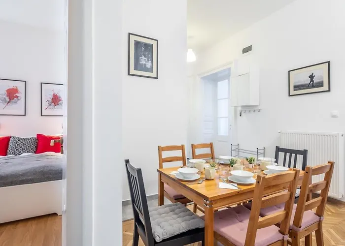 Excellent Location Magnificent Flat Apartament