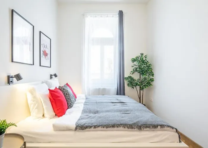 Excellent Location Magnificent Flat Apartament